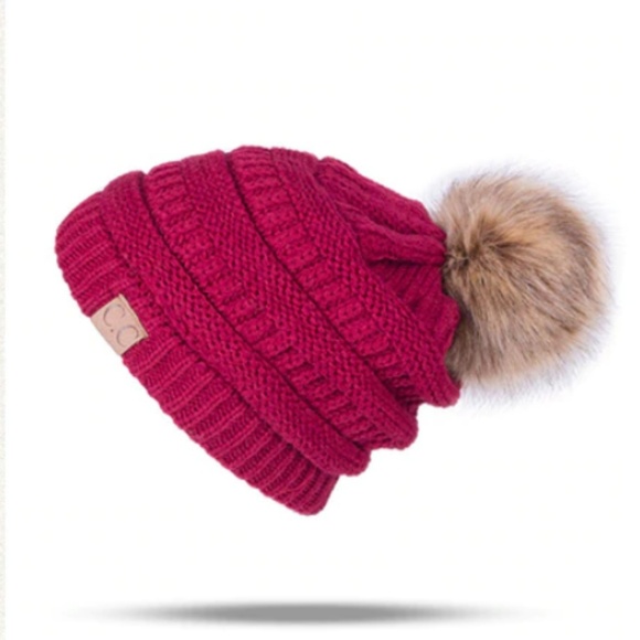 Belle De Muse Accessories - Last 1! 💖 CC Pom Pom Knit Beanie Hat